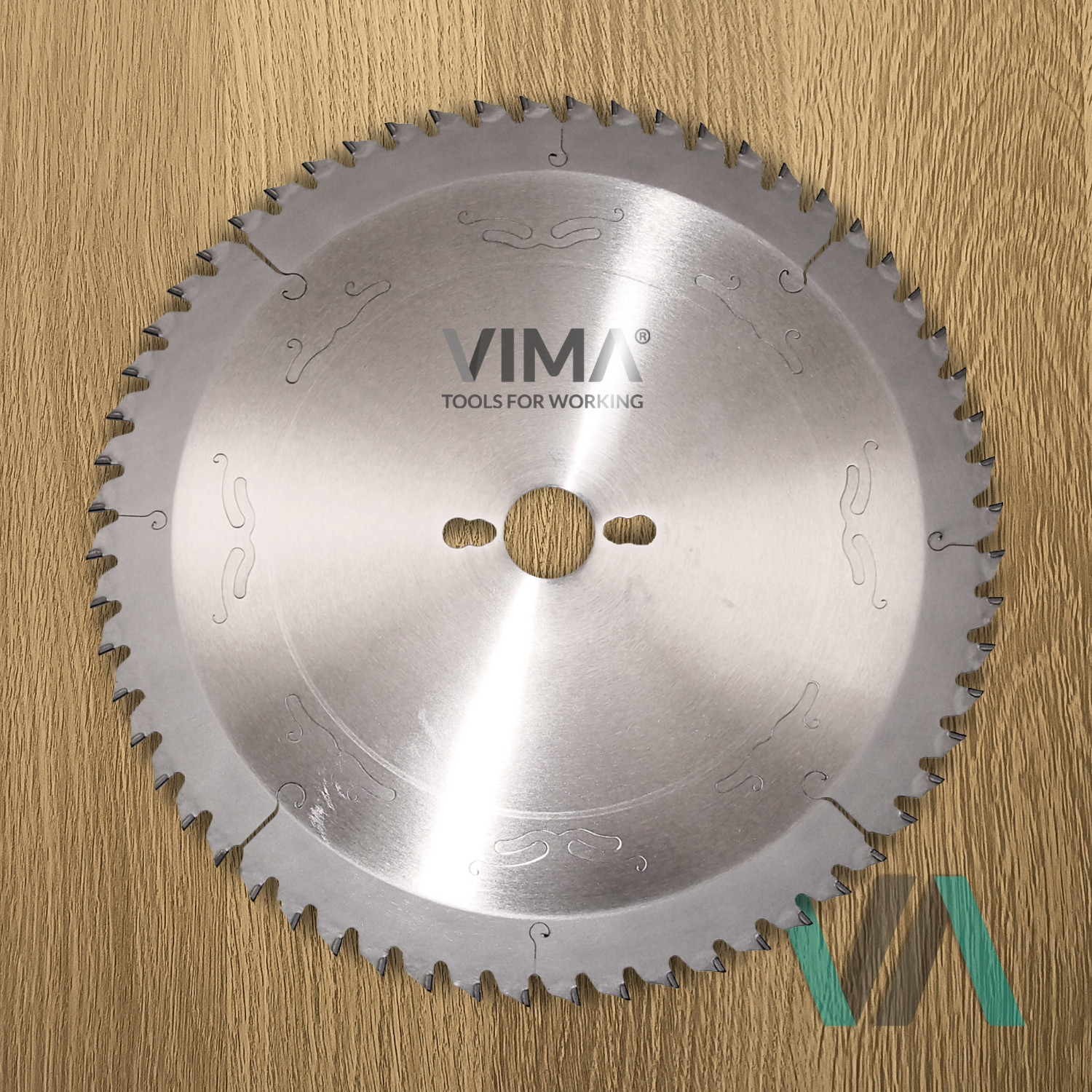 Discover the precision of the PCD H4 diamond panel saw blade for flawless cutting in woodworking projects.